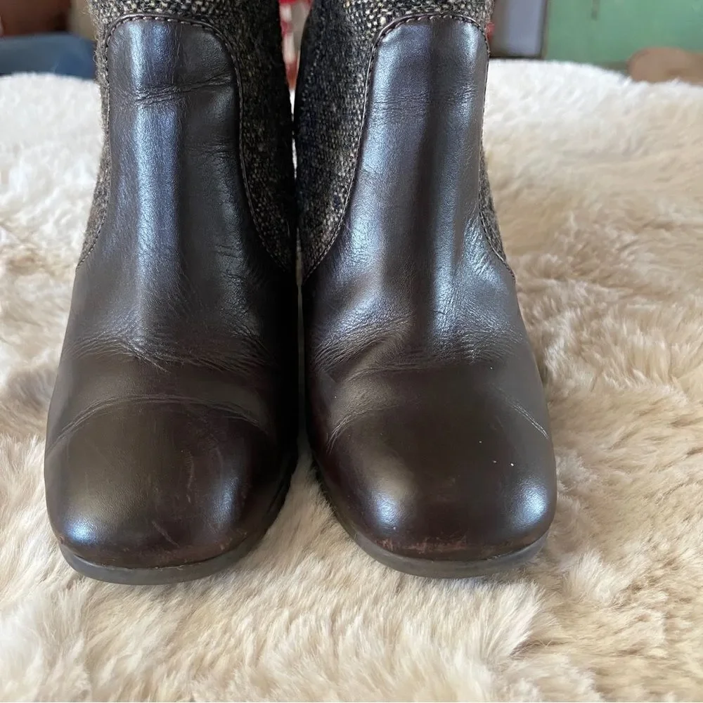 Tory Burch Brown New Cherie Wedge Boots/Booties Sz 6